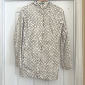 Columbia small Omni-tech mid-thigh raincoat.